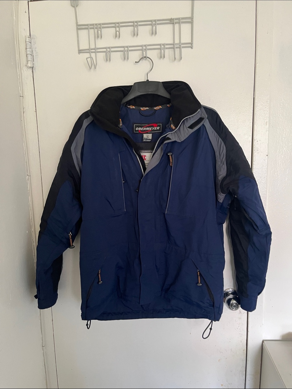 Obermeyer Navy and Black Ski Jacket with Gray Accents